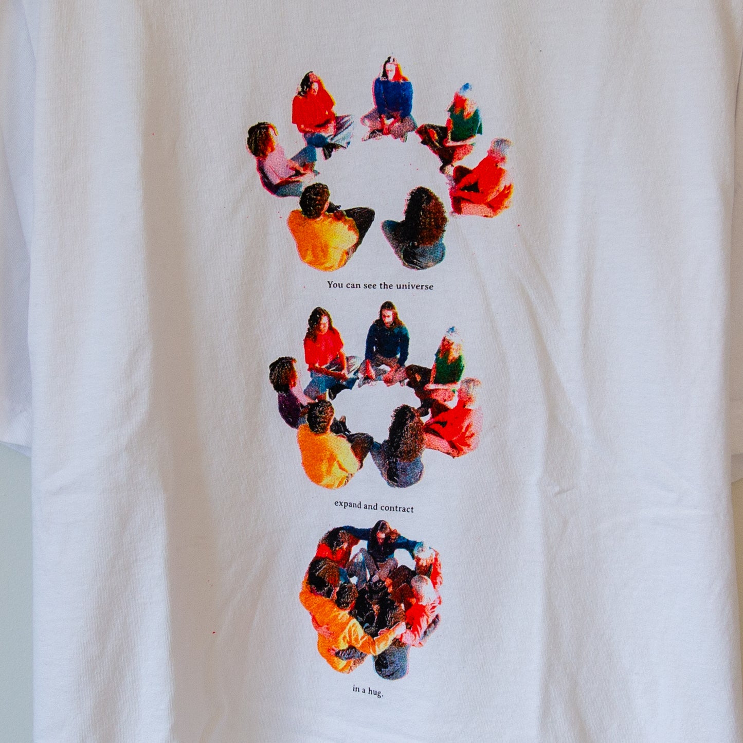 UNIVERSE HUG t-shirt