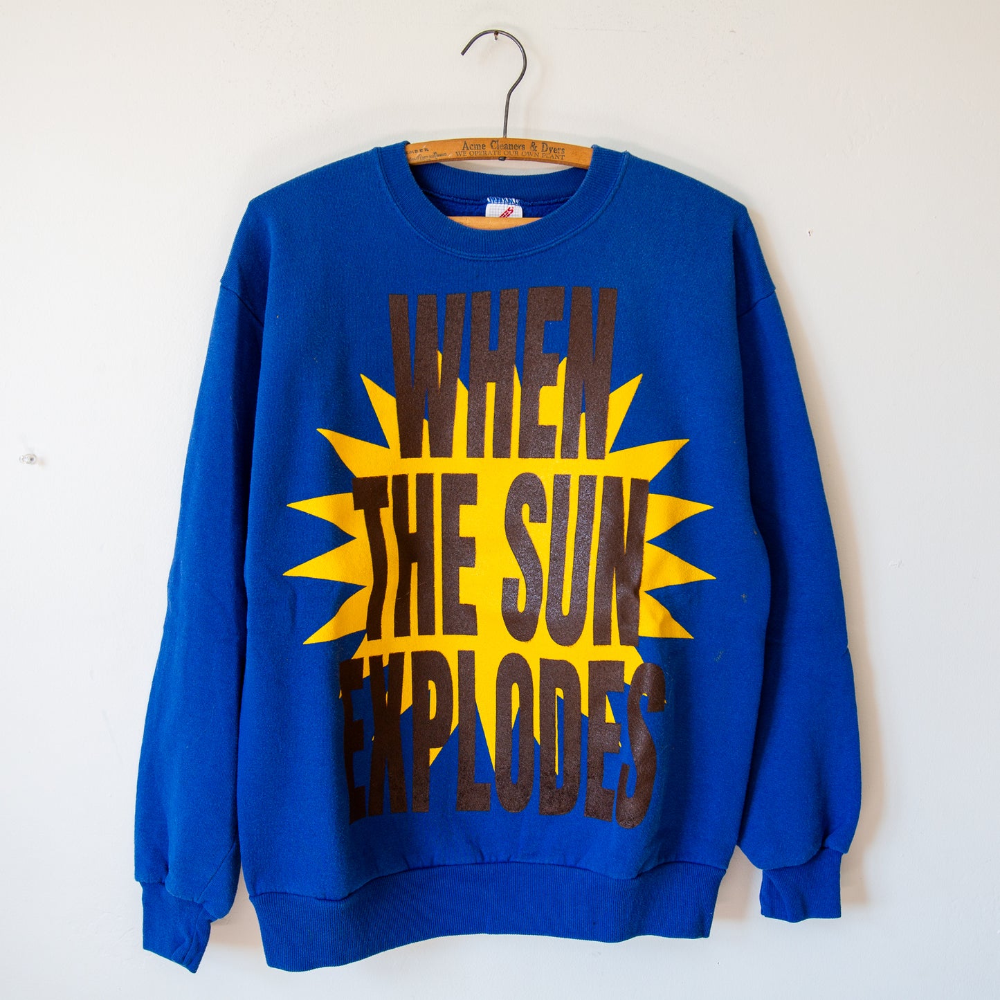 SUN EXPLODES, sz M