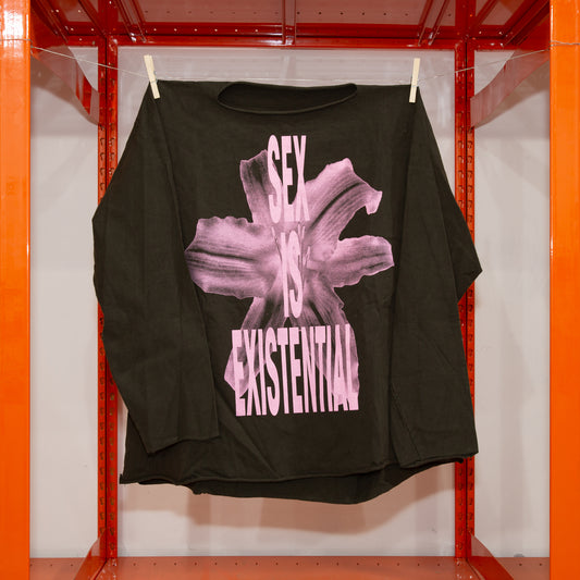 SEX IS EXISTENTIAL, sz XL