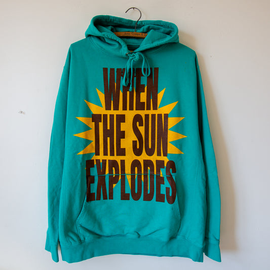 SUN EXPLODES, sz L