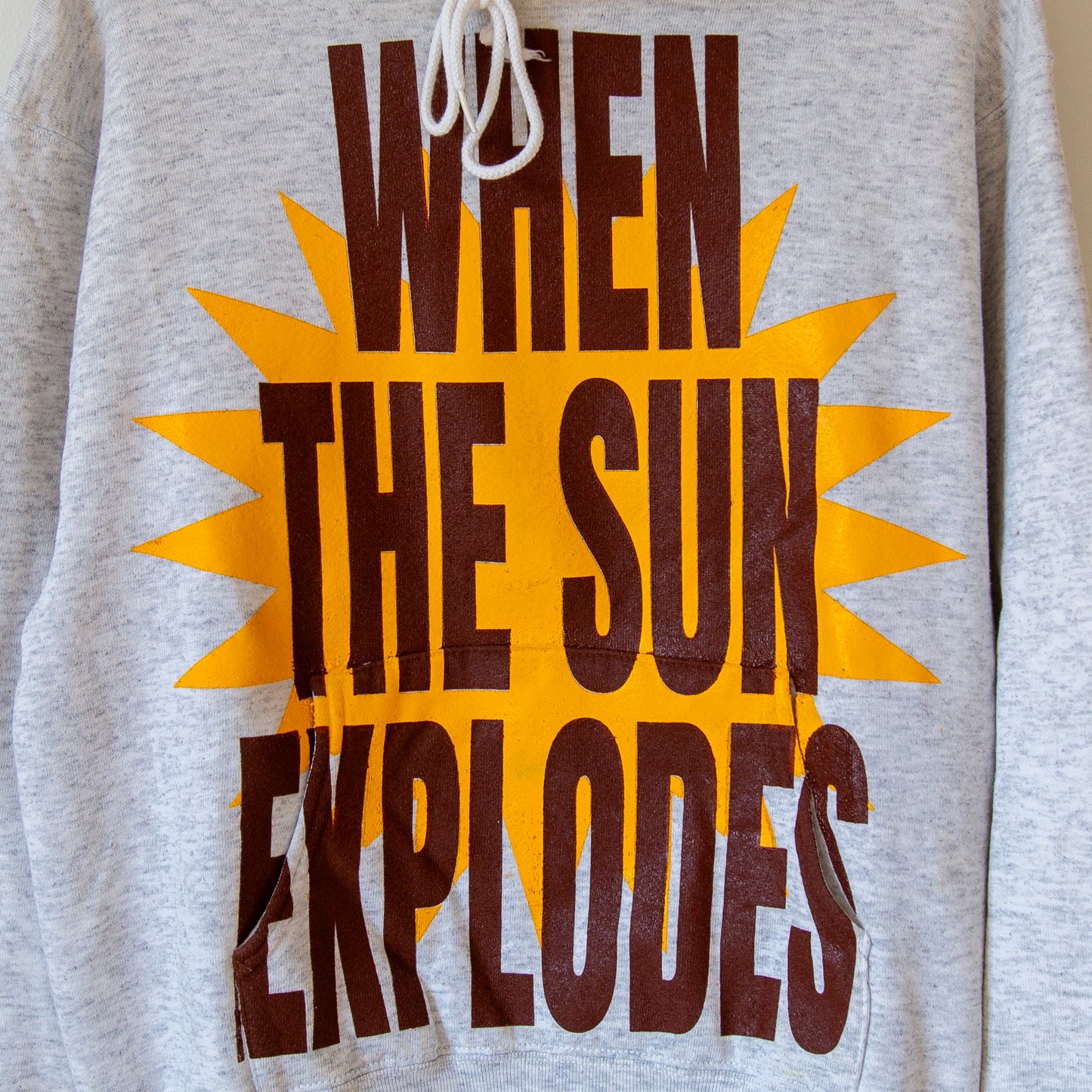 SUN EXPLODES, sz M