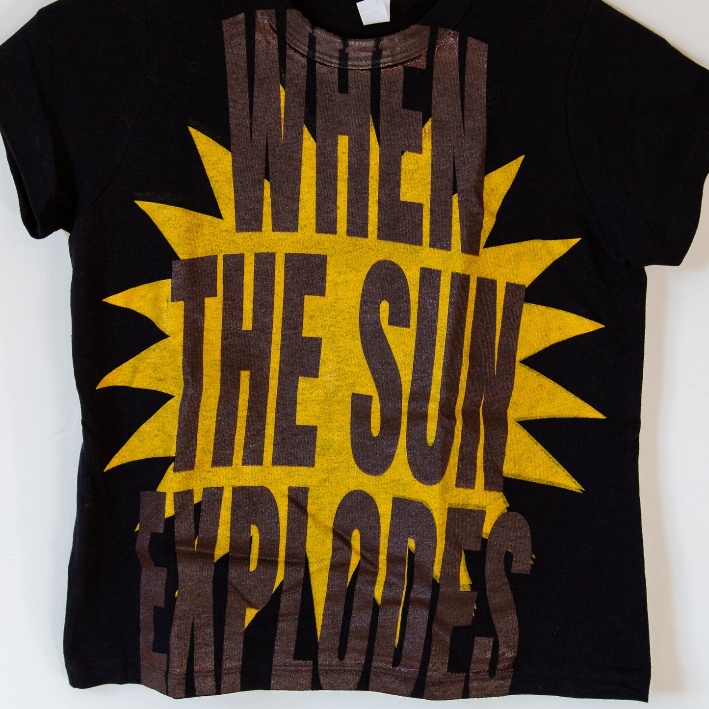 SUN EXPLODES baby t-shirt, black