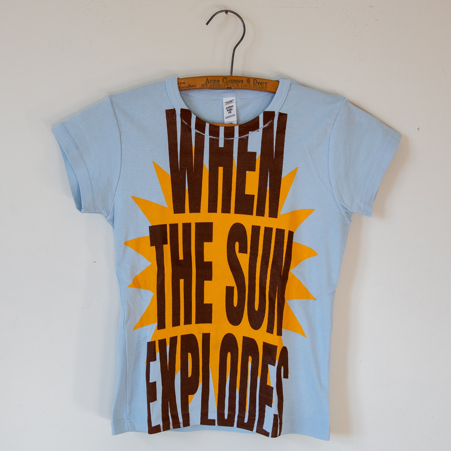 SUN EXPLODES baby t-shirt, light blue