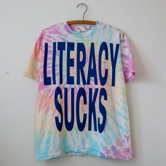 LITERACY SUCKS, sz L