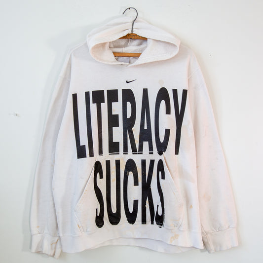 LITERACY SUCKS, sz L