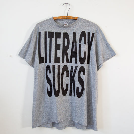 LITERACY SUCKS, sz L