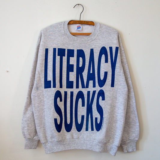 LITERACY SUCKS, sz L