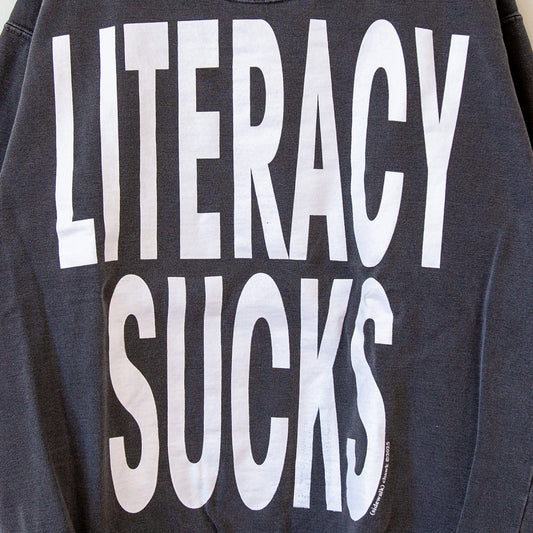 LITERACY SUCKS, sz L