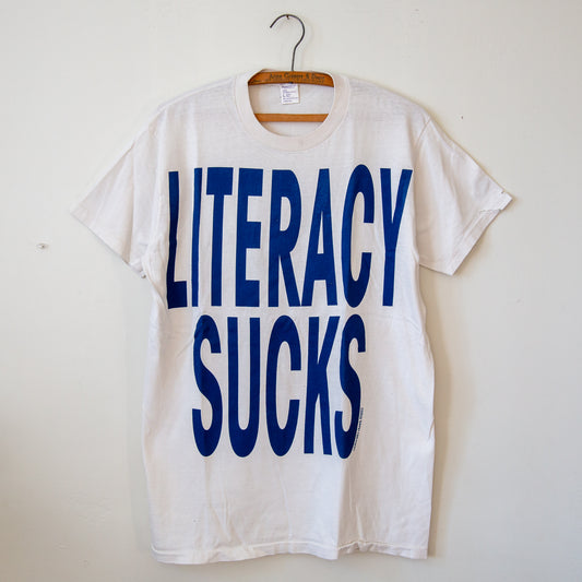 LITERACY SUCKS, sz M