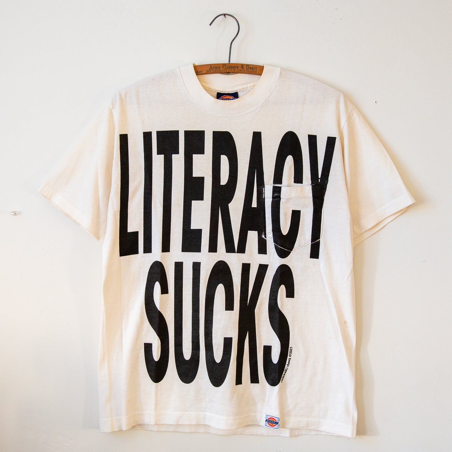 LITERACY SUCKS, sz M