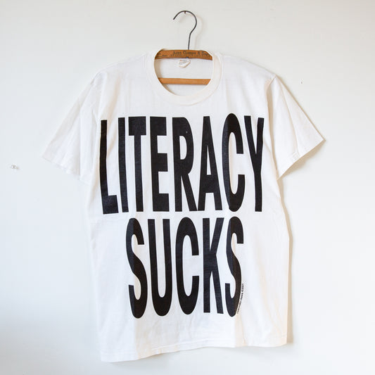LITERACY SUCKS, sz M